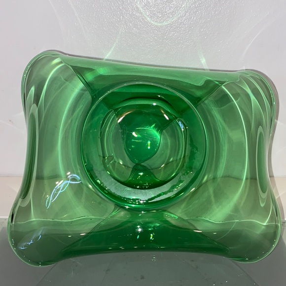 Vintage~Viking~Green Glass Handkerchief Foldover Bowl/Basket/Candy Dish 1970’s - Picture 8 of 15
